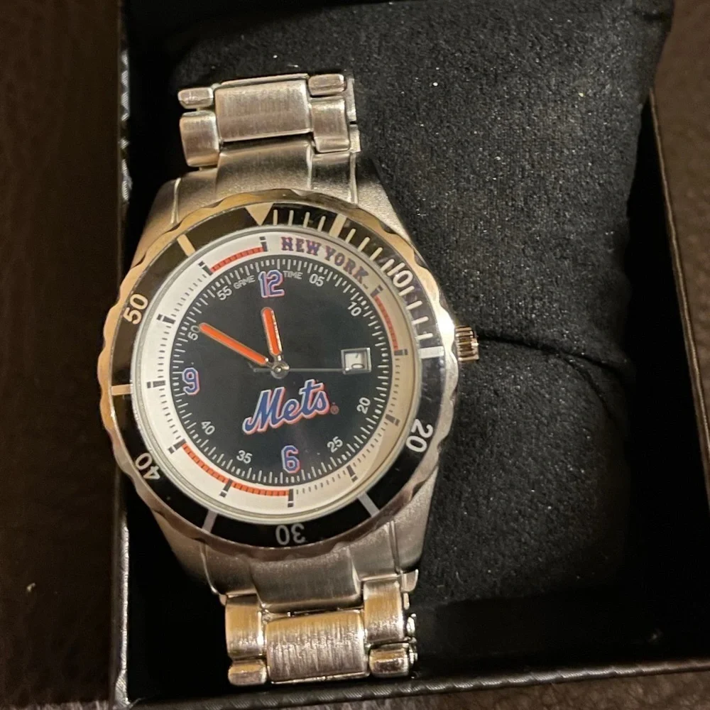 NY Mets VIP Exclusive Stainless Steel Watch ⚾️